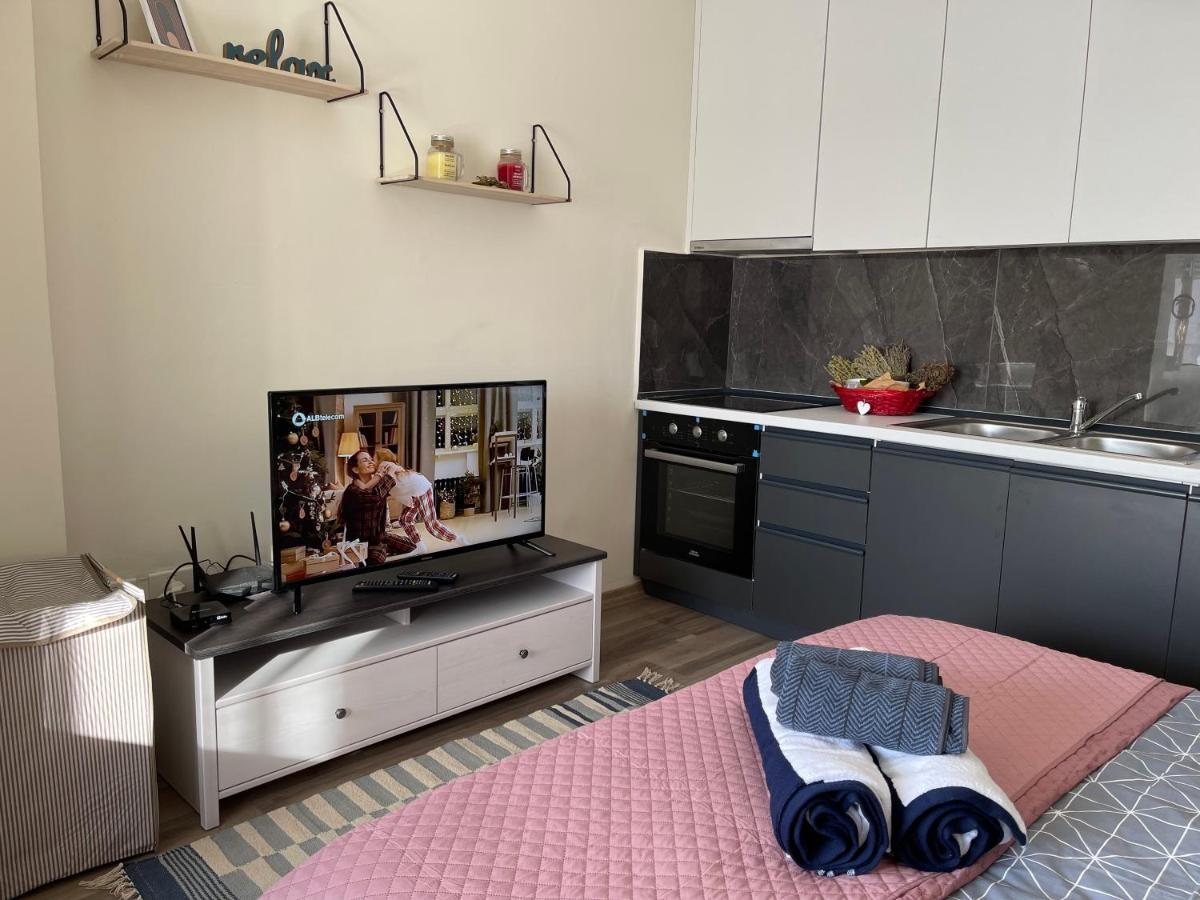 Lovely One Bedroom Studio In Tirana Eksteriør billede